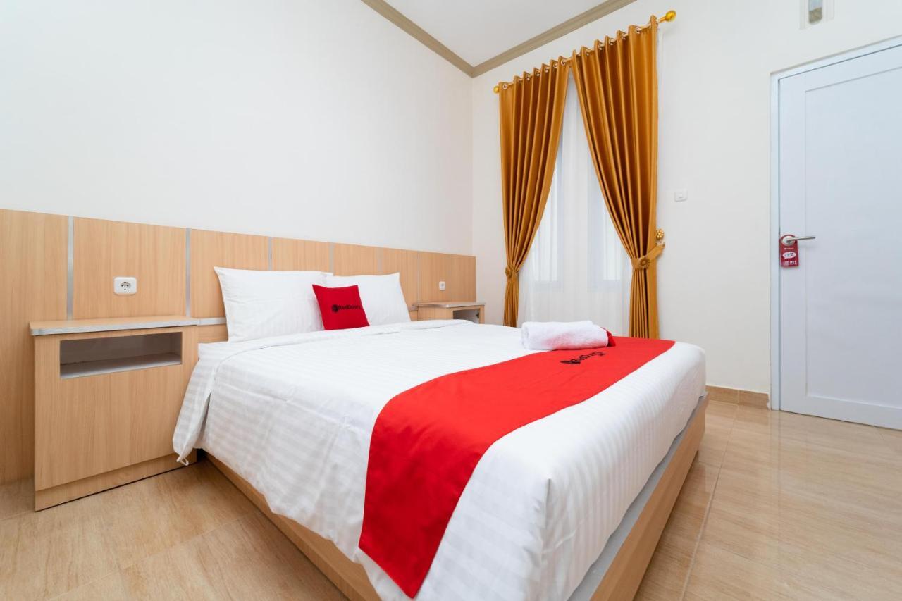 Reddoorz Near Griya Agung Palembang Talang Kelapa Exterior foto