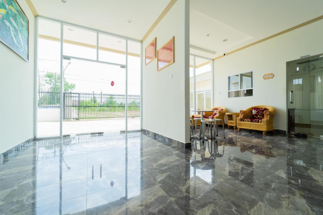Reddoorz Near Griya Agung Palembang Talang Kelapa Exterior foto